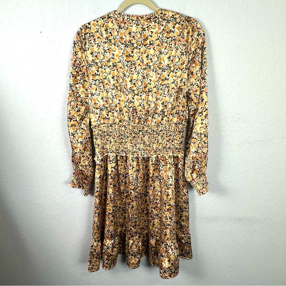 Fig and Flower Smocked Floral Large Dress Anthropologie Knee Length - Picture 5 of 5